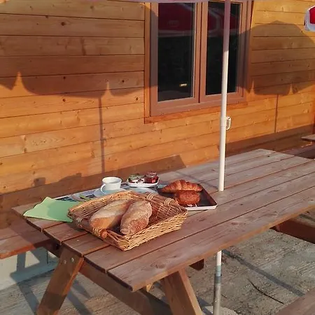 Campsite Loisirs Des Groux 2*
